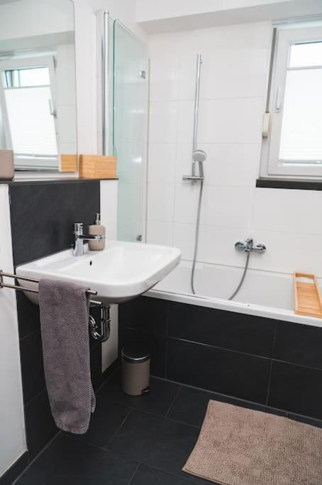 Traumwohnung Im Koelner Sueden Apartment *