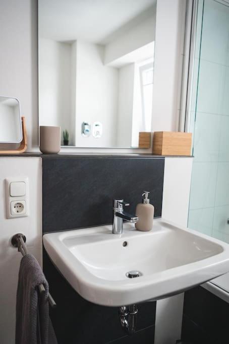 Apartment Traumwohnung Im Koelner Sueden Huerth